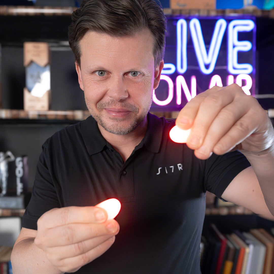 D’Lites – La Lumière au Bout des Doigts